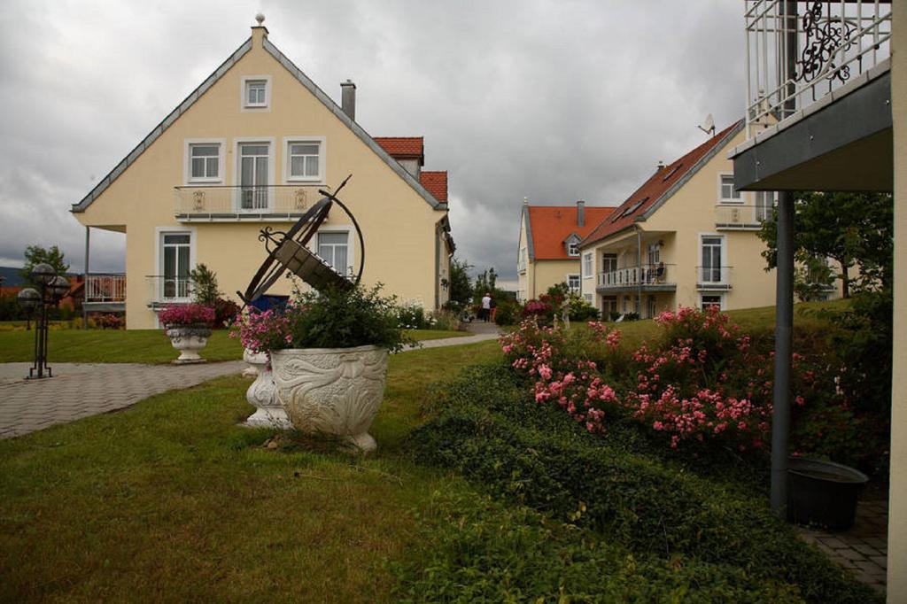 Auszeit - Ihr Sibyllenbad Gaestehaus Нойальбенройт Екстер'єр фото