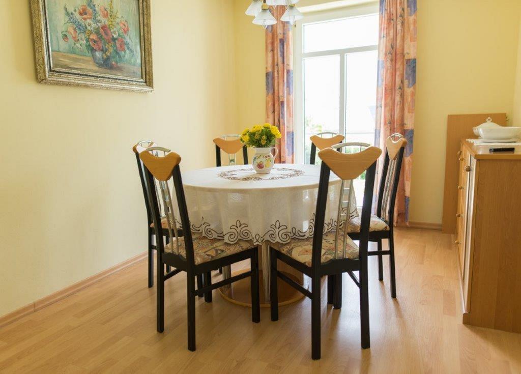 Auszeit - Ihr Sibyllenbad Gaestehaus Нойальбенройт Екстер'єр фото
